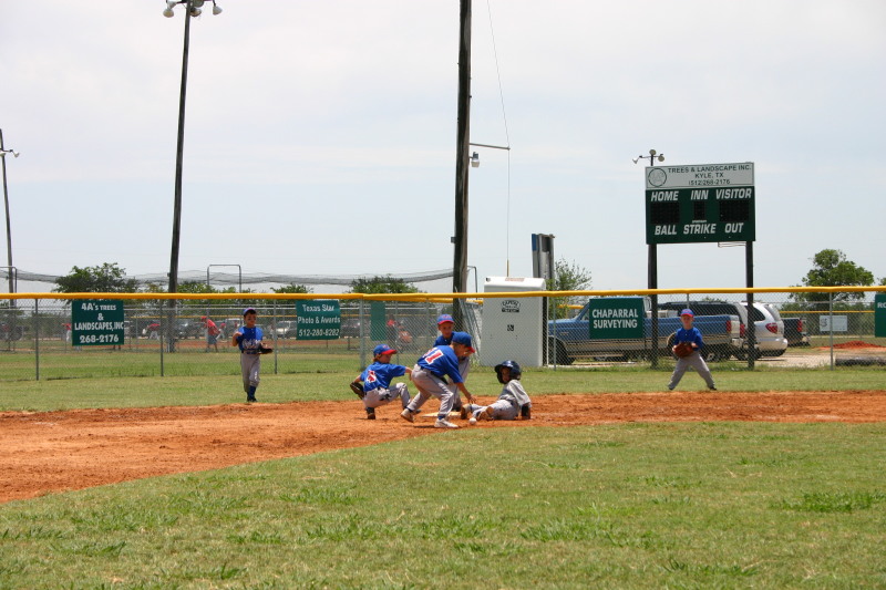 2006-06-17-Tball-AllStars-Bulldogs-Hays-CO-033-Seth-safe-at-2nd-GOOD.JPG