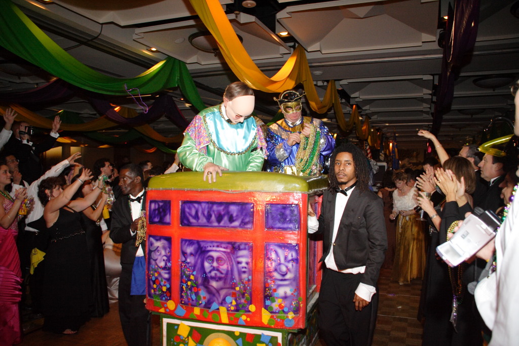 2007/01(January)/Coronation-Ball/1024x768_2007-01-13-Coronation-ball-108-parade.JPG