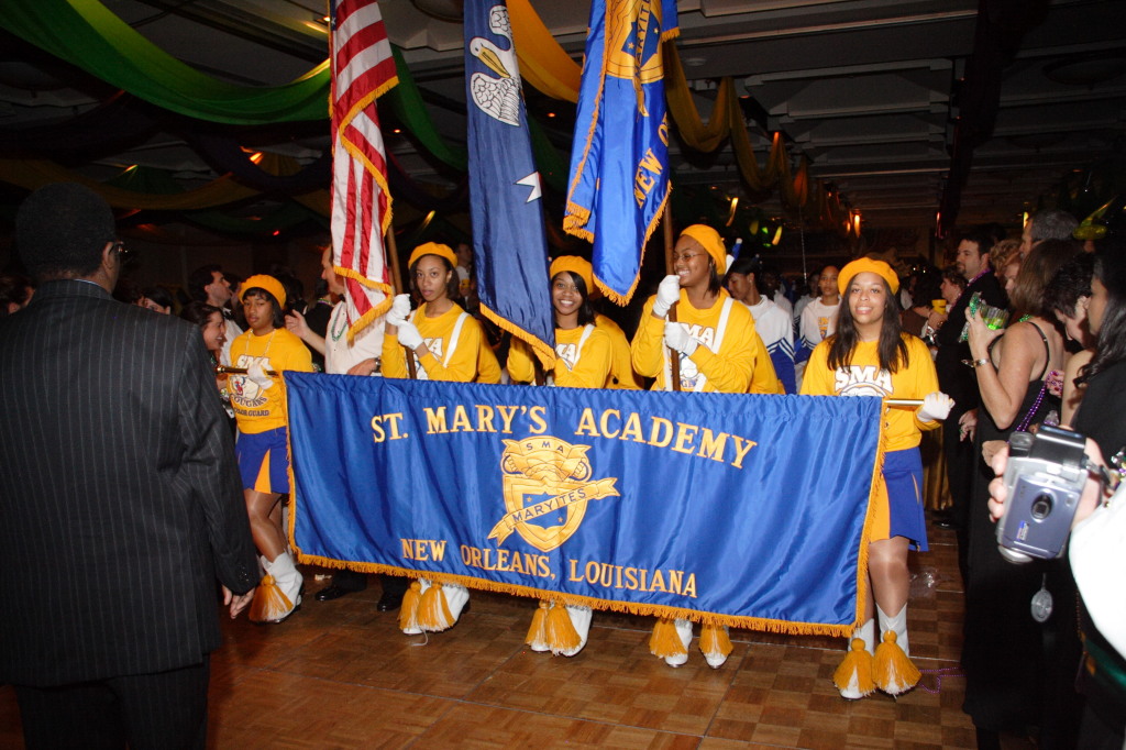 2007/01(January)/Coronation-Ball/1024x768_2007-01-13-Coronation-ball-110-parade.JPG
