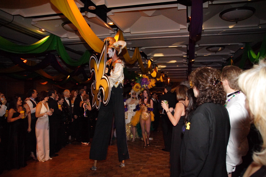 2007/01(January)/Coronation-Ball/1024x768_2007-01-13-Coronation-ball-73-parade.JPG