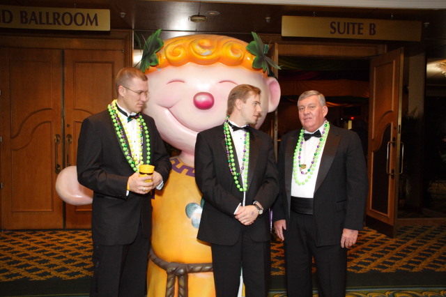 2007/01(January)/Coronation-Ball/640x480_2007-01-13-Coronation-ball-10-Travis-Ben-Randy.JPG