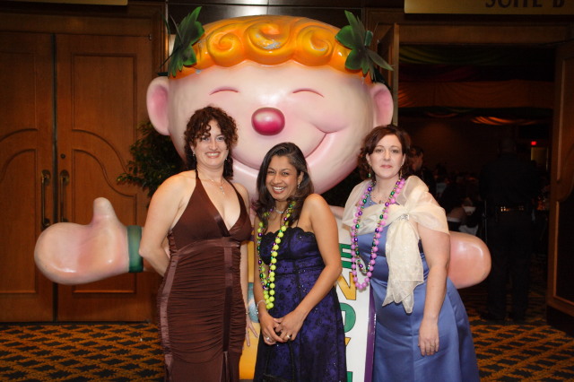 2007-01-13-Coronation-ball-11-Suzi-Kavita-Marci.JPG