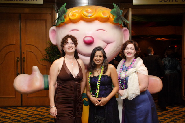 2007-01-13-Coronation-ball-12-Suzi-Kavita-Marci.JPG