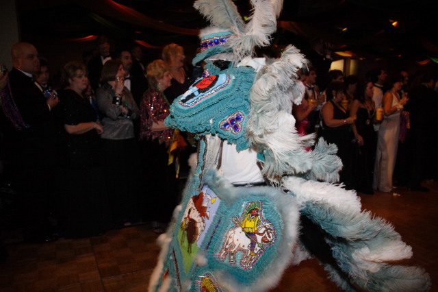 2007/01(January)/Coronation-Ball/640x480_2007-01-13-Coronation-ball-99-parade.JPG