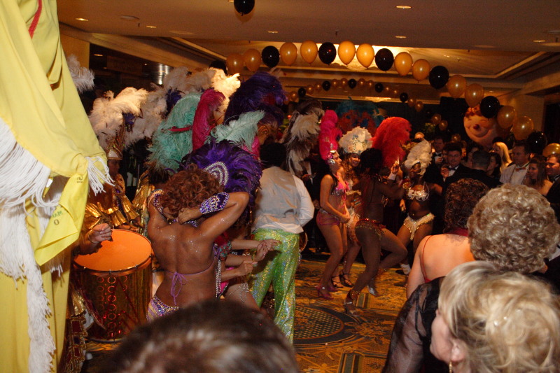 2007-01-13-Coronation-ball-60-belly-dancers.JPG