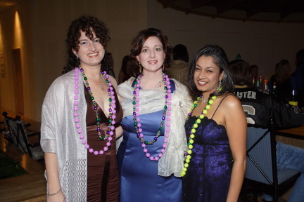 2007-01-13-Coronation-ball-02-Suzi-Marci-Kavita.JPG