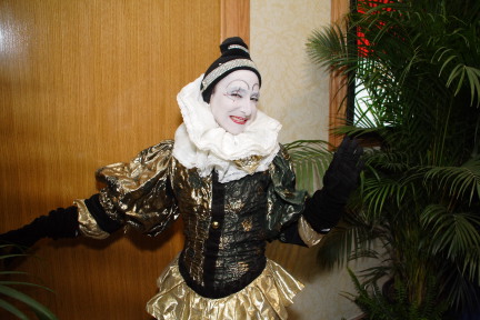 2007-01-13-Coronation-ball-17-mime.JPG