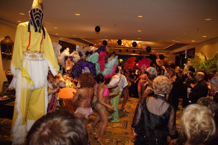 2007-01-13-Coronation-ball-59-belly-dancers.JPG