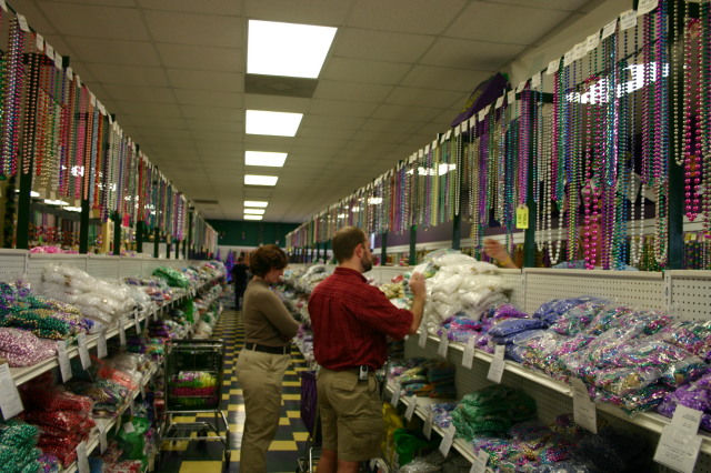 2007/01(January)/Crazy-Johnnies-Bead-shopping/640x480_2006-01-13-Bead-shopping-6-Marci-Ren.JPG