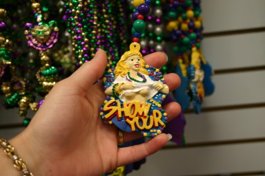 2006-01-13-Bead-shopping-4.JPG