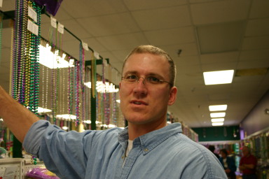 2006-01-13-Bead-shopping-5-Travis.JPG