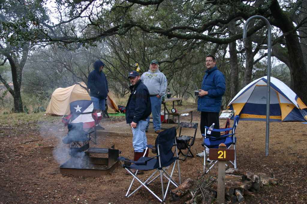 2007/01(January)/CubScout-Enchanted-Rock-camping/1024x768_2007-01-06-CubScout-Enchanted-Rock-camping-05-Chris-MattRobertson-Matt.JPG