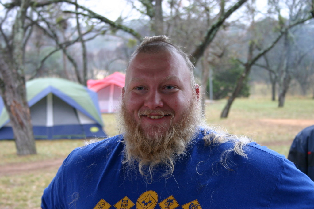 2007/01(January)/CubScout-Enchanted-Rock-camping/1024x768_2007-01-06-CubScout-Enchanted-Rock-camping-17-Jack-shaves-MattRobertson-head.JPG