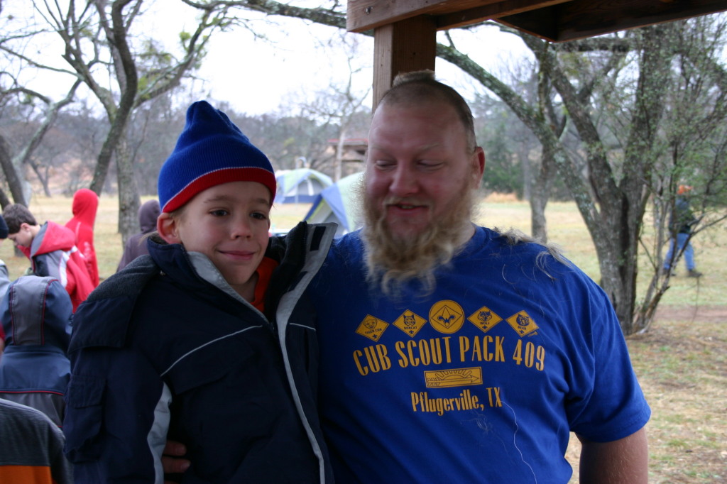 2007/01(January)/CubScout-Enchanted-Rock-camping/1024x768_2007-01-06-CubScout-Enchanted-Rock-camping-20-Jack-shaves-MattRobertson-head.JPG