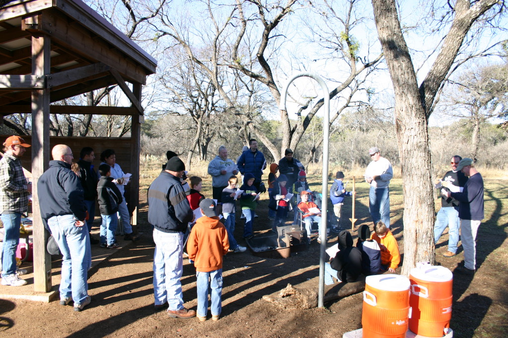 2007/01(January)/CubScout-Enchanted-Rock-camping/1024x768_2007-01-07-CubScout-Enchanted-Rock-camping-04-prayer-service.JPG