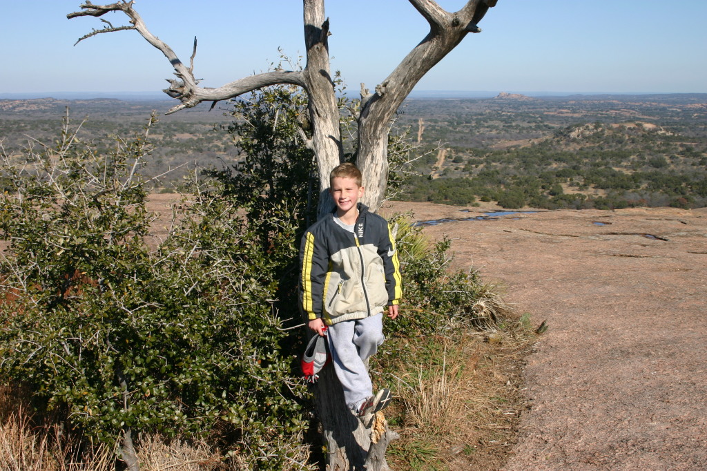 2007/01(January)/CubScout-Enchanted-Rock-camping/1024x768_2007-01-07-CubScout-Enchanted-Rock-camping-36-Chance.JPG