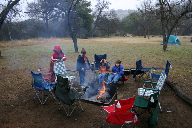 2007/01(January)/CubScout-Enchanted-Rock-camping/640x480_2007-01-06-CubScout-Enchanted-Rock-camping-02.JPG