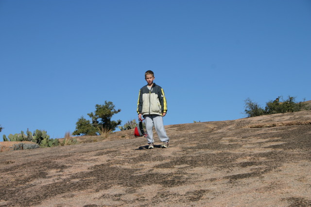 2007/01(January)/CubScout-Enchanted-Rock-camping/640x480_2007-01-07-CubScout-Enchanted-Rock-camping-44-Chance.JPG
