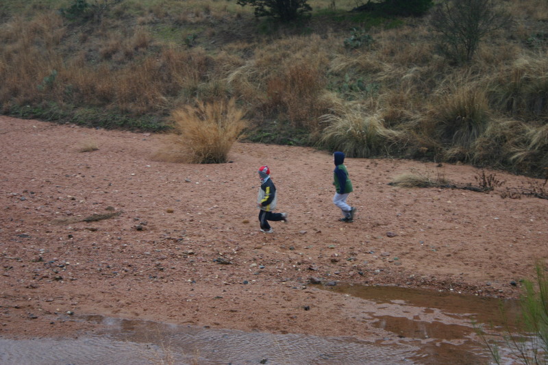 2007/01(January)/CubScout-Enchanted-Rock-camping/800x600_2007-01-06-CubScout-Enchanted-Rock-camping-07-Chance.JPG