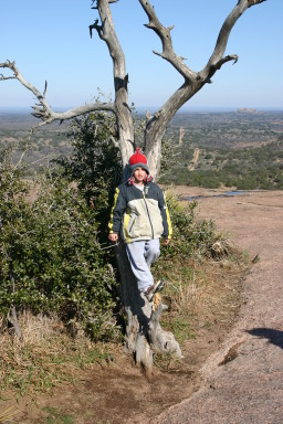 2007-01-07-CubScout-Enchanted-Rock-camping-31-Chance.JPG