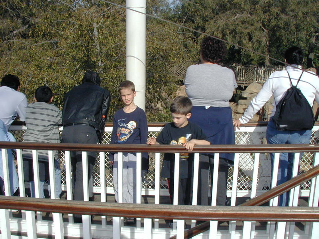 2007/01(January)/DisneyLand/1024x768_2007-01-02-Disneyland-18-Dax-Chance.JPG