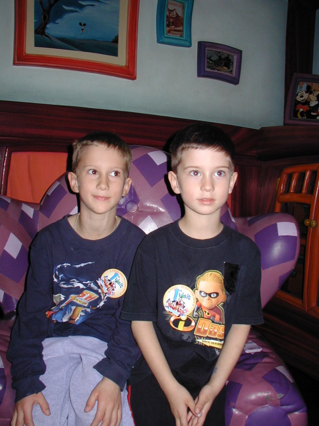 2007/01(January)/DisneyLand/1024x768_2007-01-02-Disneyland-26-Chance-Dax.JPG