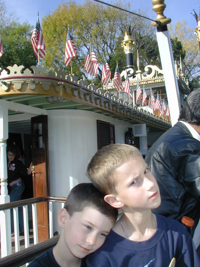 2007-01-02-Disneyland-20-Dax-Chance.JPG