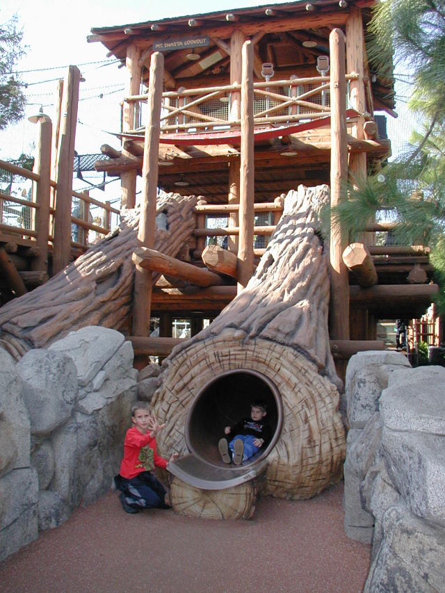 2007-01-03-Disneyland-100-Chance.JPG