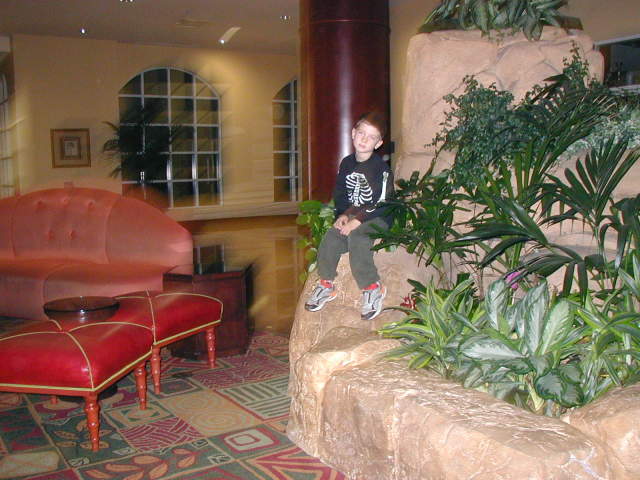 2007/01(January)/DisneyLand/640x480_2007-01-04-Disneyland-155-Dax.JPG