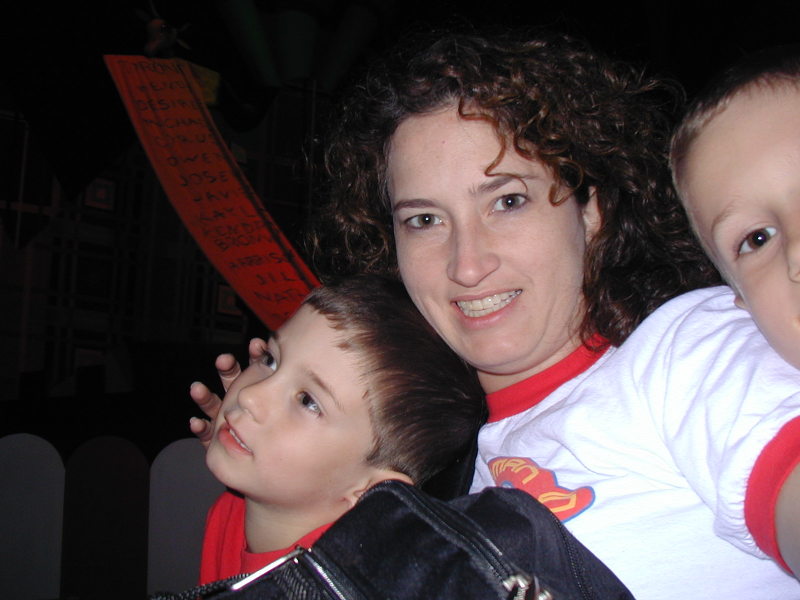 2007/01(January)/DisneyLand/800x600_2007-01-03-Disneyland-66-Dax-Suzi.JPG