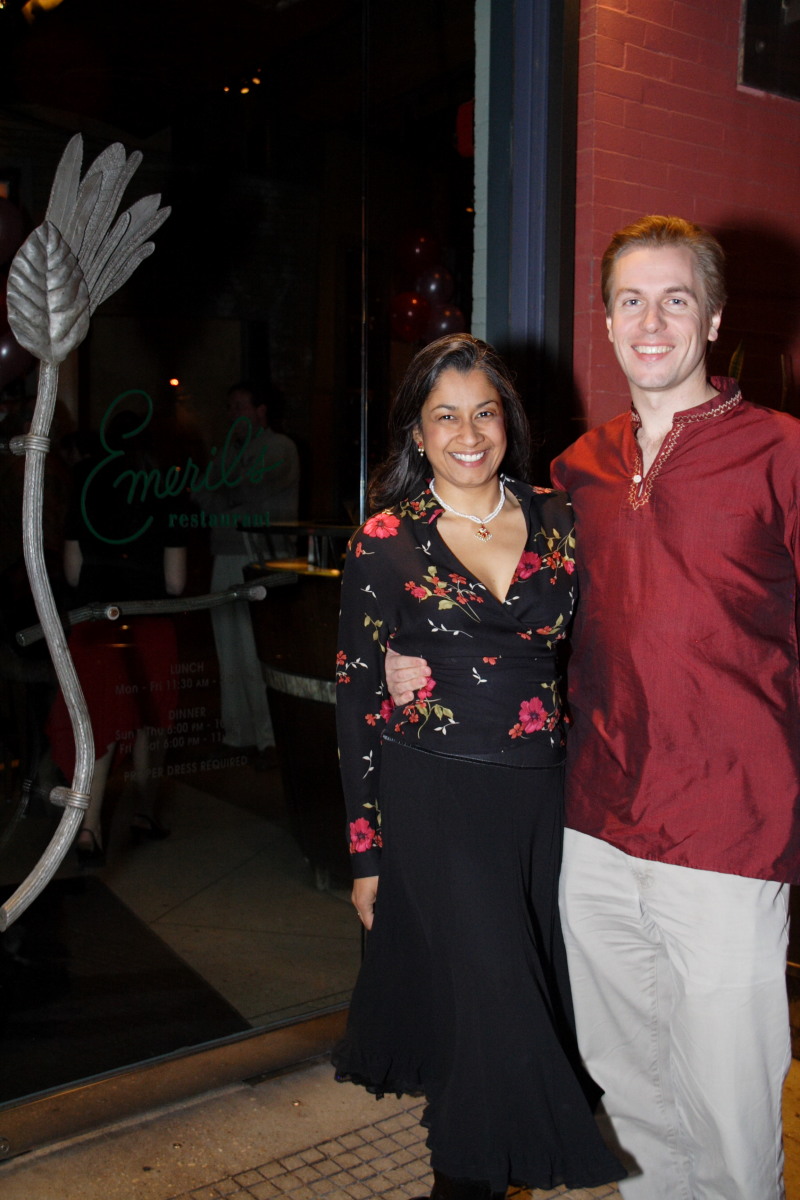 2007/02(February)/02_14_New_Orleans_Emeril's/800x600_2007-02-14-Emerils-01-Kavita-Ben.JPG