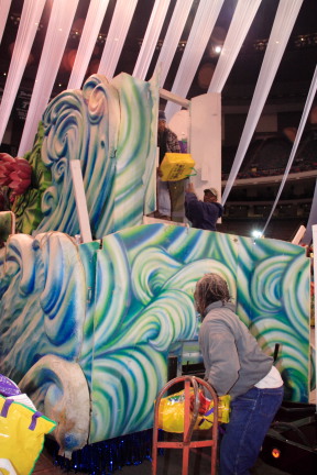 2007-02-15-Loading-beads-on-float-09.JPG