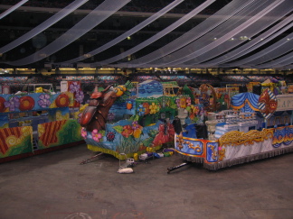 2007-02-15-Loading-beads-on-float-26.jpg