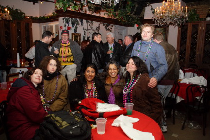 2007-02-15-New-Orleans-Balcony-14-Marci-Suzi-Neeta-Kavita-Kiffin-Ben.JPG