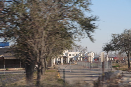 2007-02-16-New-Orleans-18months-after-Katrina-25-mall.JPG