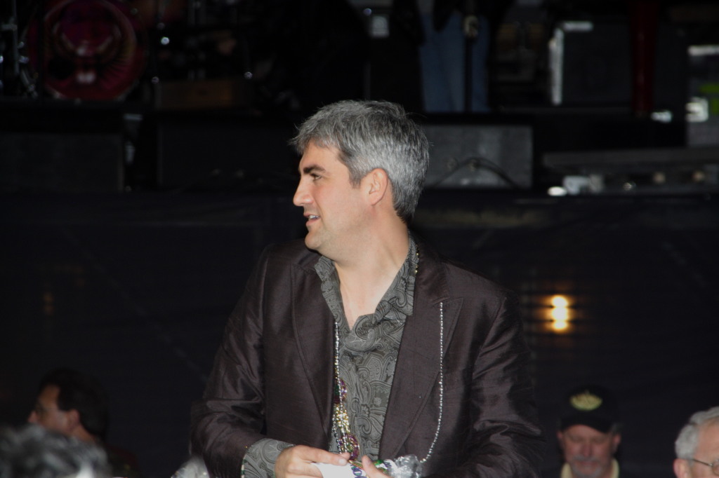 2007/02(February)/02_16_2_Beans_and_Jeans/1024x768_2007-02-16-New-Orleans-Beans-n-Jeans-007-Taylor-Hicks.JPG