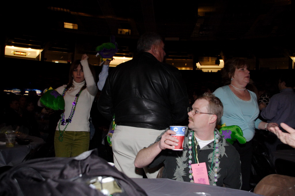 2007/02(February)/02_16_2_Beans_and_Jeans/1024x768_2007-02-16-New-Orleans-Beans-n-Jeans-019-Randy-Doug.JPG