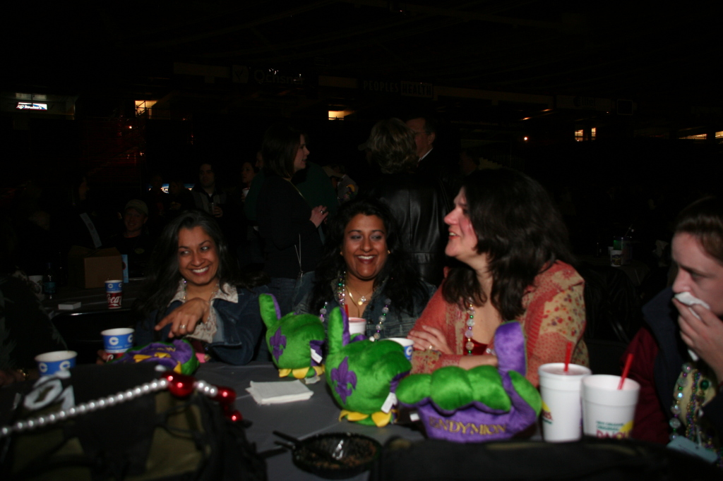 2007-02-16-New-Orleans-Beans-n-Jeans-054-Kavita-Neeta-Kiffin-Marci.JPG