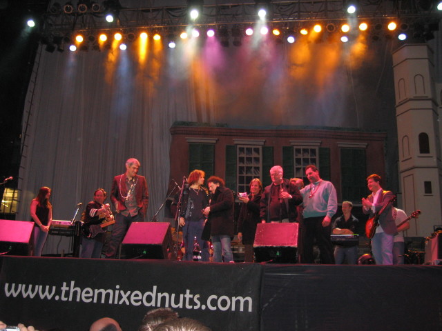 2007-02-16-New-Orleans-Beans-n-Jeans-133-Taylor-Hicks-Journey.jpg