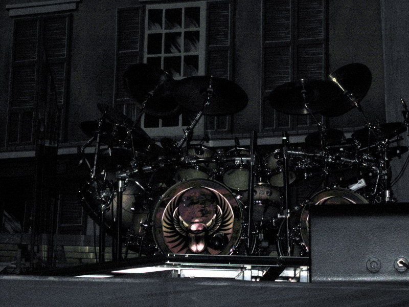 2007-02-16-New-Orleans-Beans-n-Jeans-123-Jouney-drums.jpg