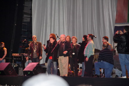 2007-02-16-New-Orleans-Beans-n-Jeans-012-Taylor-Hicks-Journey.JPG