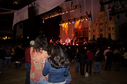 2007-02-16-New-Orleans-Beans-n-Jeans-113-Kiffin-Kavita.JPG