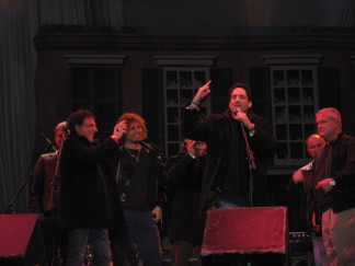 2007-02-16-New-Orleans-Beans-n-Jeans-136-Taylor-Hicks-Journey.jpg