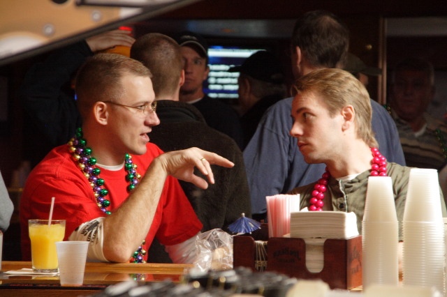 2007-02-17-Crazy-Johnnys-lunch-05-Travis-Ben.JPG