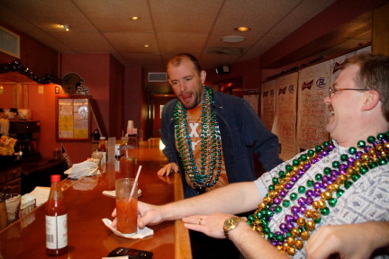 2007-02-17-Crazy-Johnnys-lunch-02-Ren-umbrella-drink-Doug.JPG