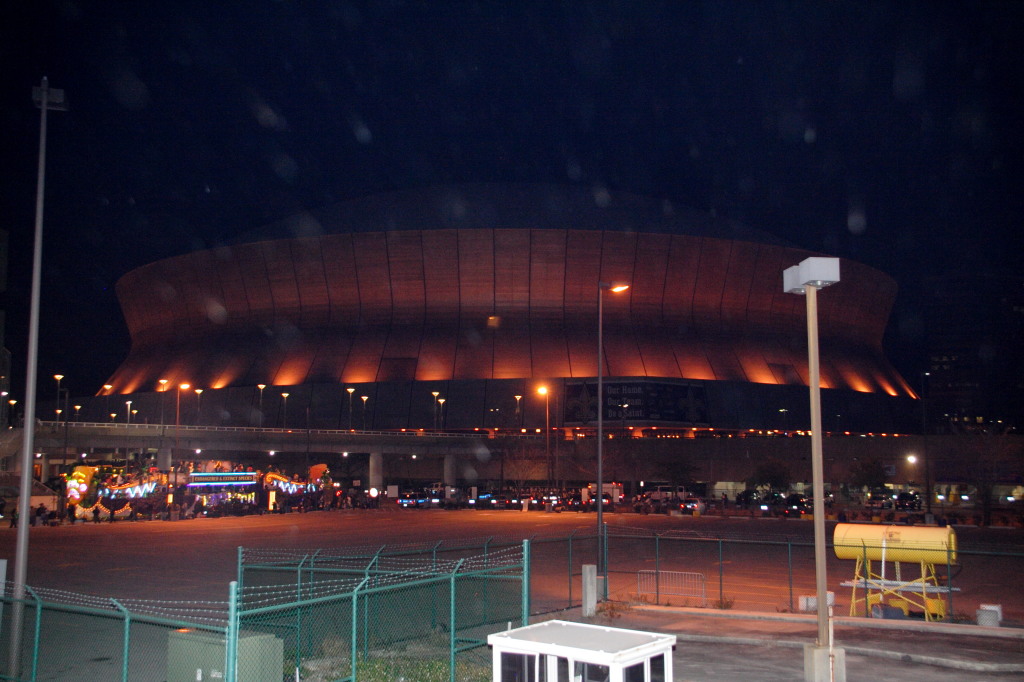 2007/02(February)/02_17_4_Endymion_Parade/1024x768_2007-02-17-Endymion-Parade-062-superdome.JPG