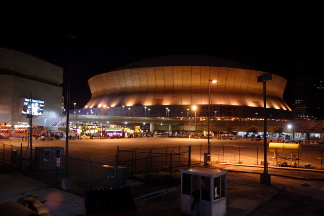 2007-02-17-Endymion-Parade-064-superdome.JPG