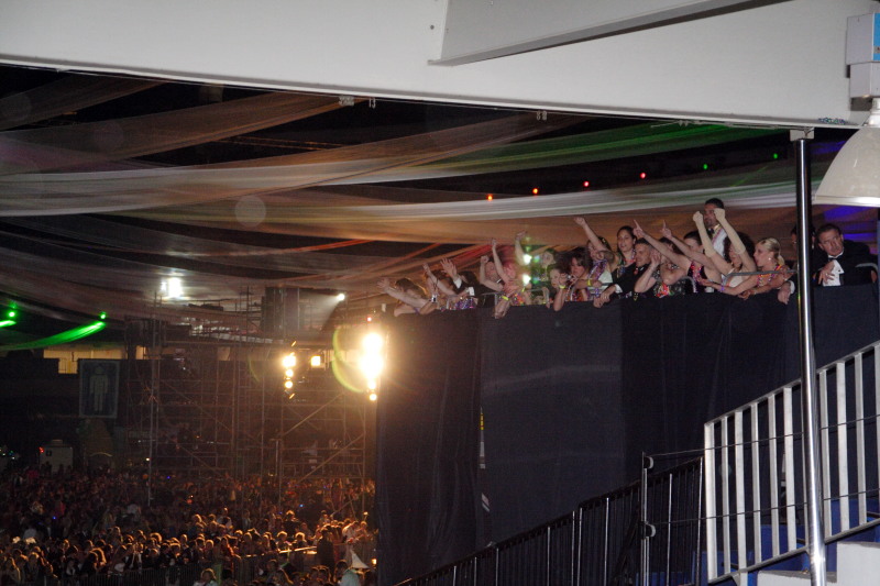 2007/02(February)/02_17_4_Endymion_Parade/800x600_2007-02-17-Endymion-Parade-078-superdome.JPG