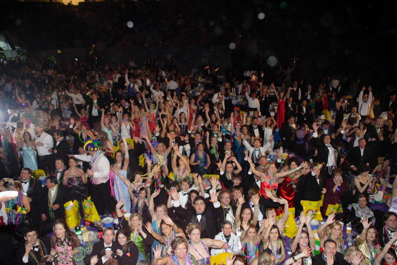 2007-02-17-Endymion-Parade-082-superdome.JPG
