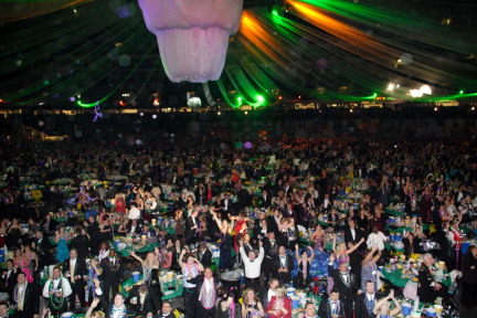 2007-02-17-Endymion-Parade-085-superdome.JPG